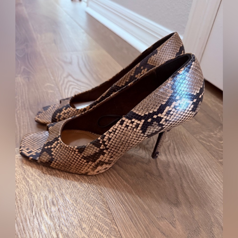 NWT Zara Snakeskin Open Toe Heels Size 7.5 - Picture 3 of 7